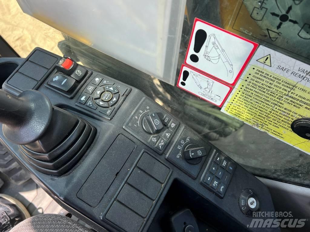 Volvo EC 220 DL Lánctalpas kotrók