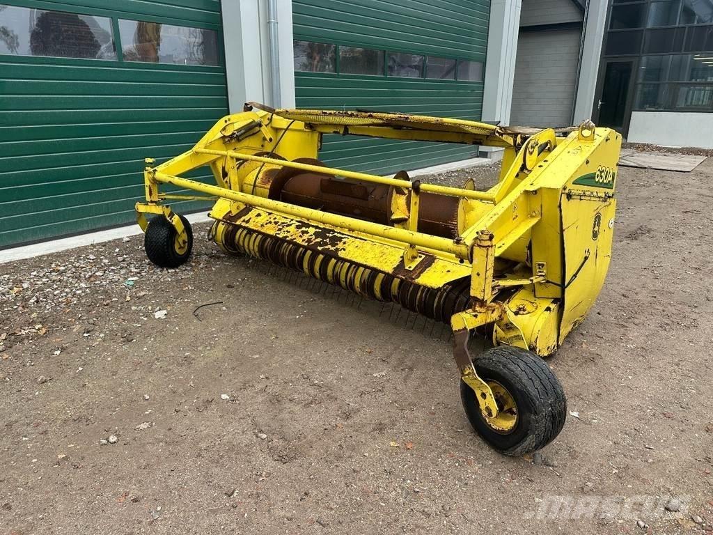 John Deere 630 A Szecskázók