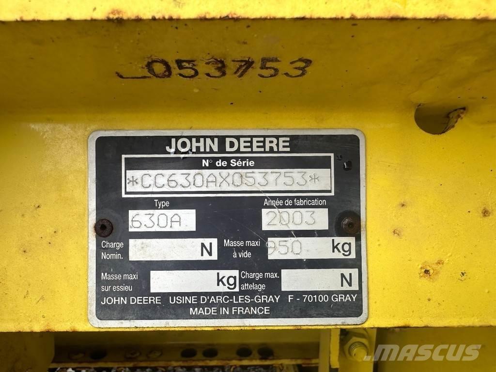 John Deere 630 A Szecskázók