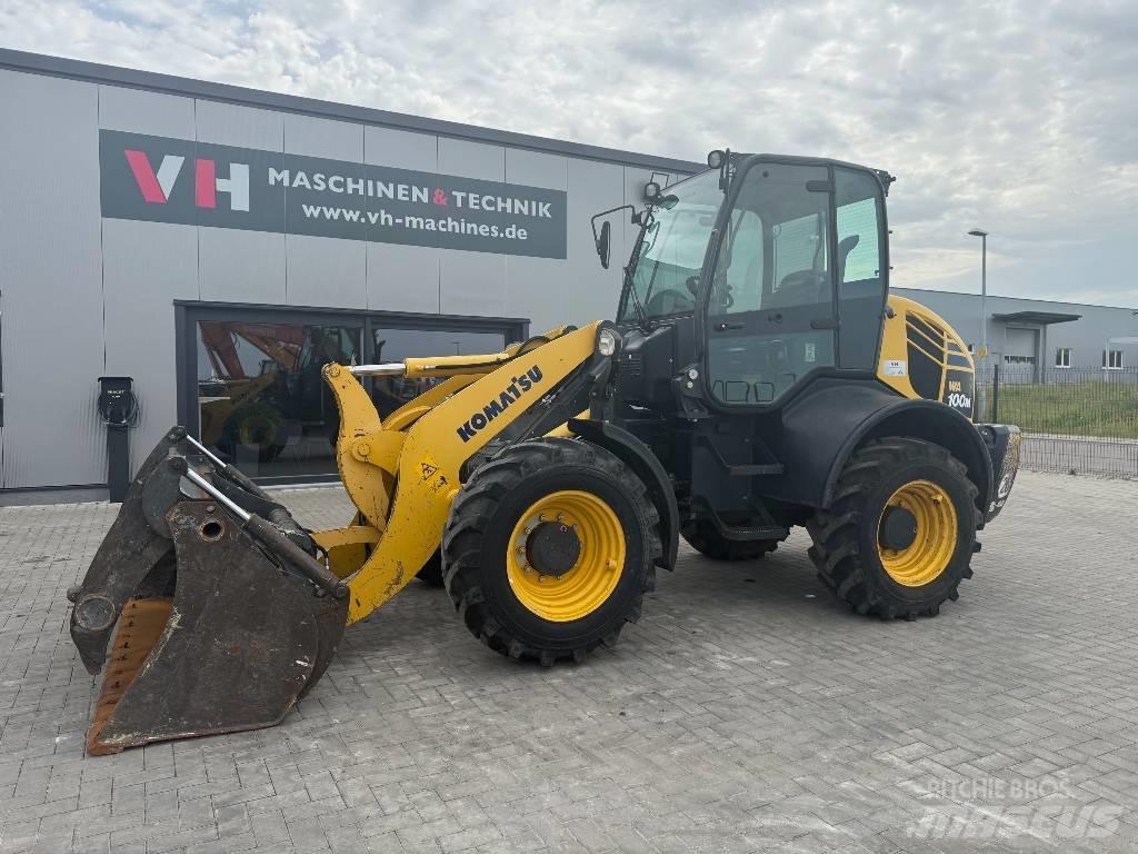 Komatsu WA 100 M-7 Gumikerekes homlokrakodók