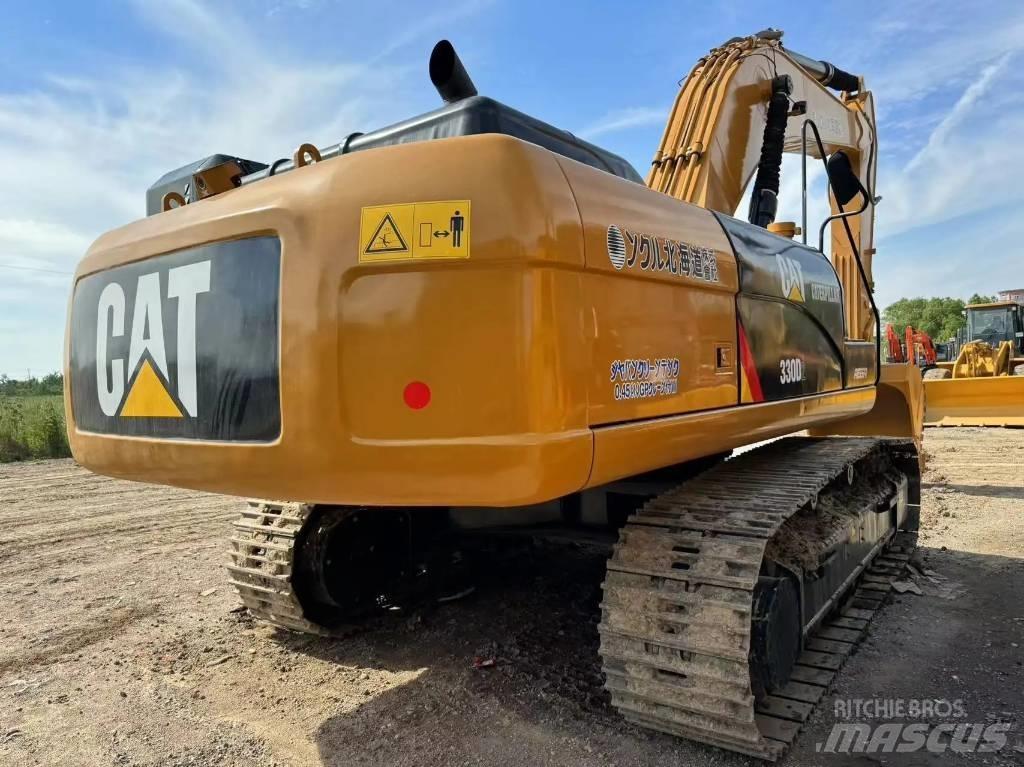 CAT 330 D2 Közepes (midi) kotrók 7 t - 12 t