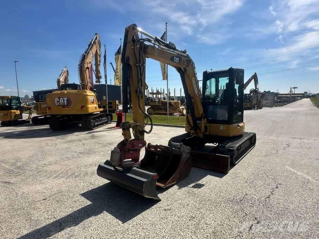 CAT 305 Mini kotrók < 7t