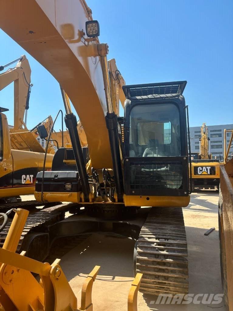 CAT 320D Lánctalpas kotrók