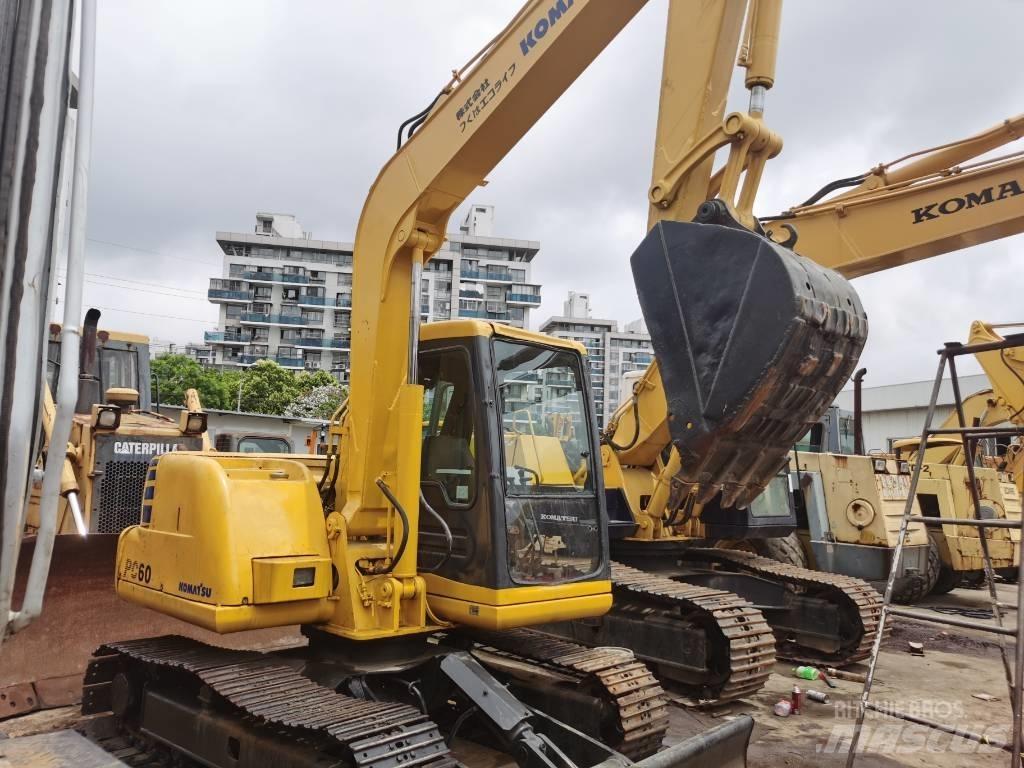 Komatsu PC60-7 Lánctalpas kotrók