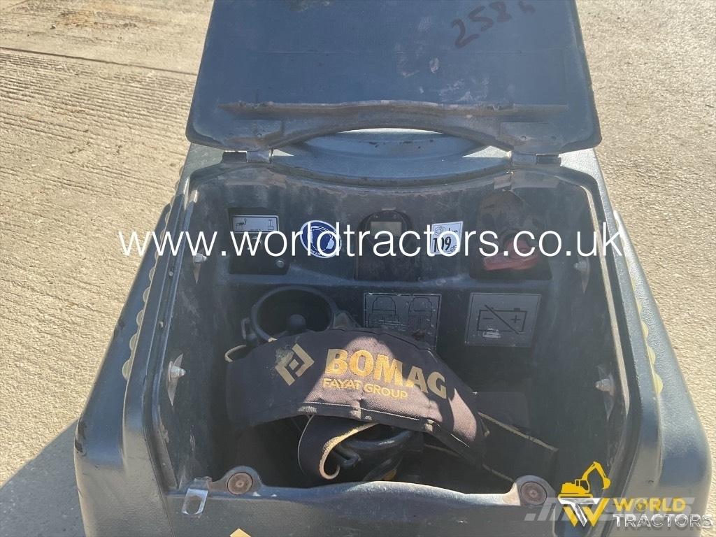 Bomag BMP 8500 Vibrátorok