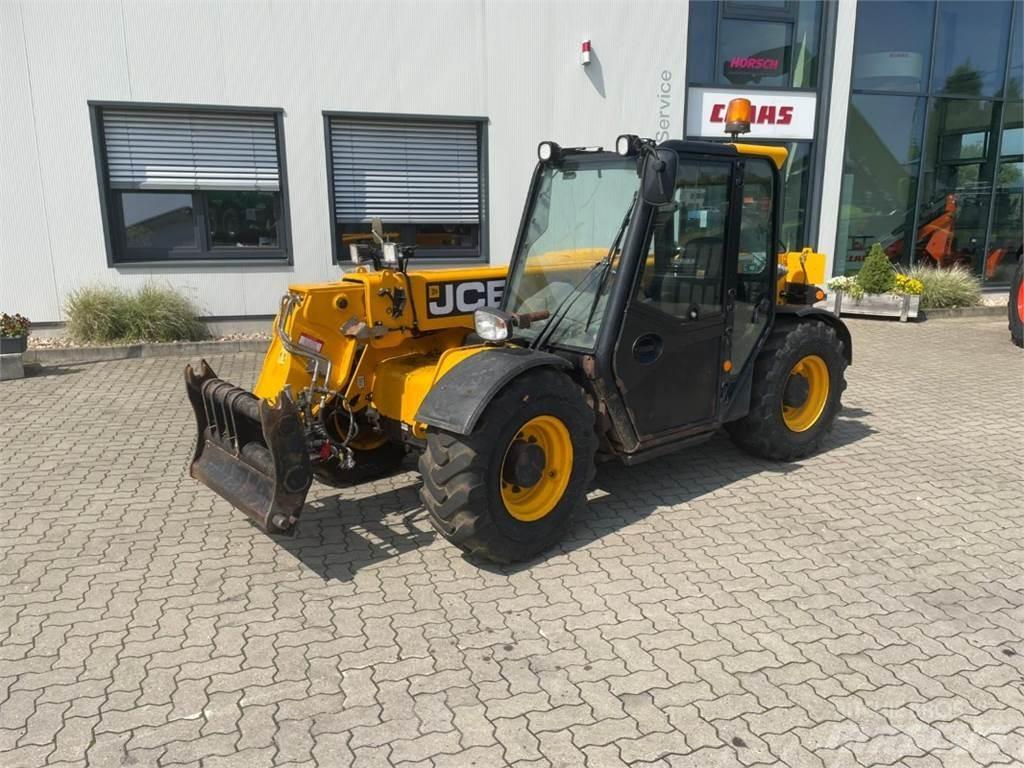 JCB 525.60 Teleszkópos rakodók