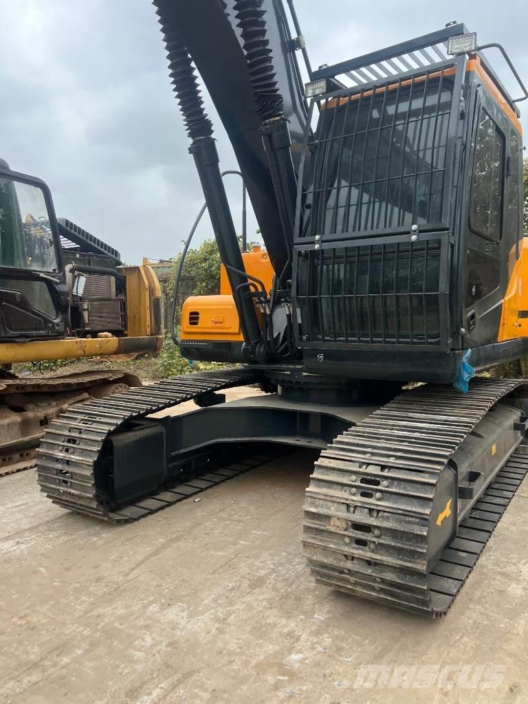 Hyundai HX 220 HD Lánctalpas kotrók