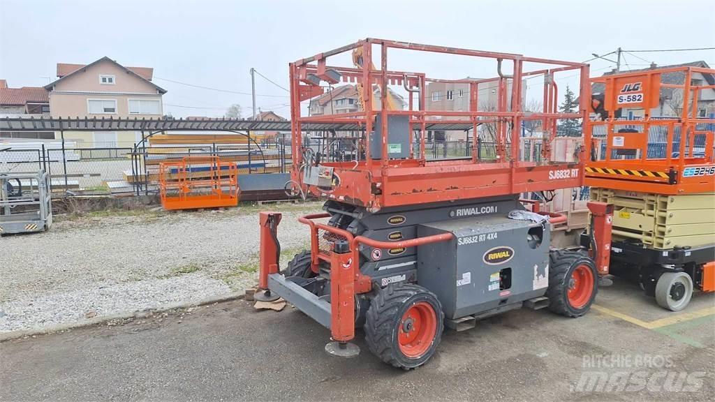 SkyJack SJ6832RTE Ollós emelők