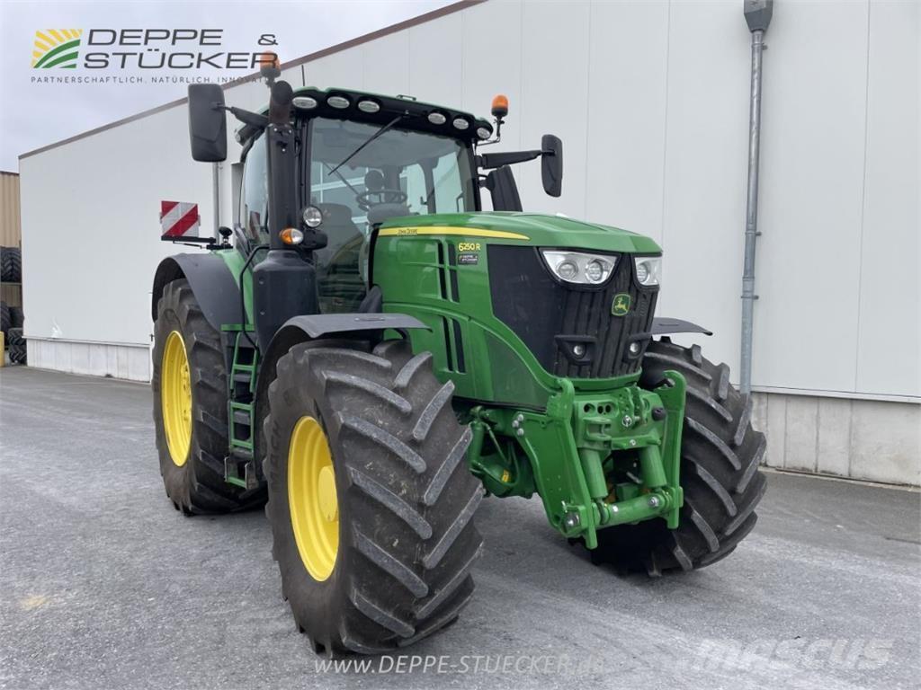 John Deere 6250R Traktorok