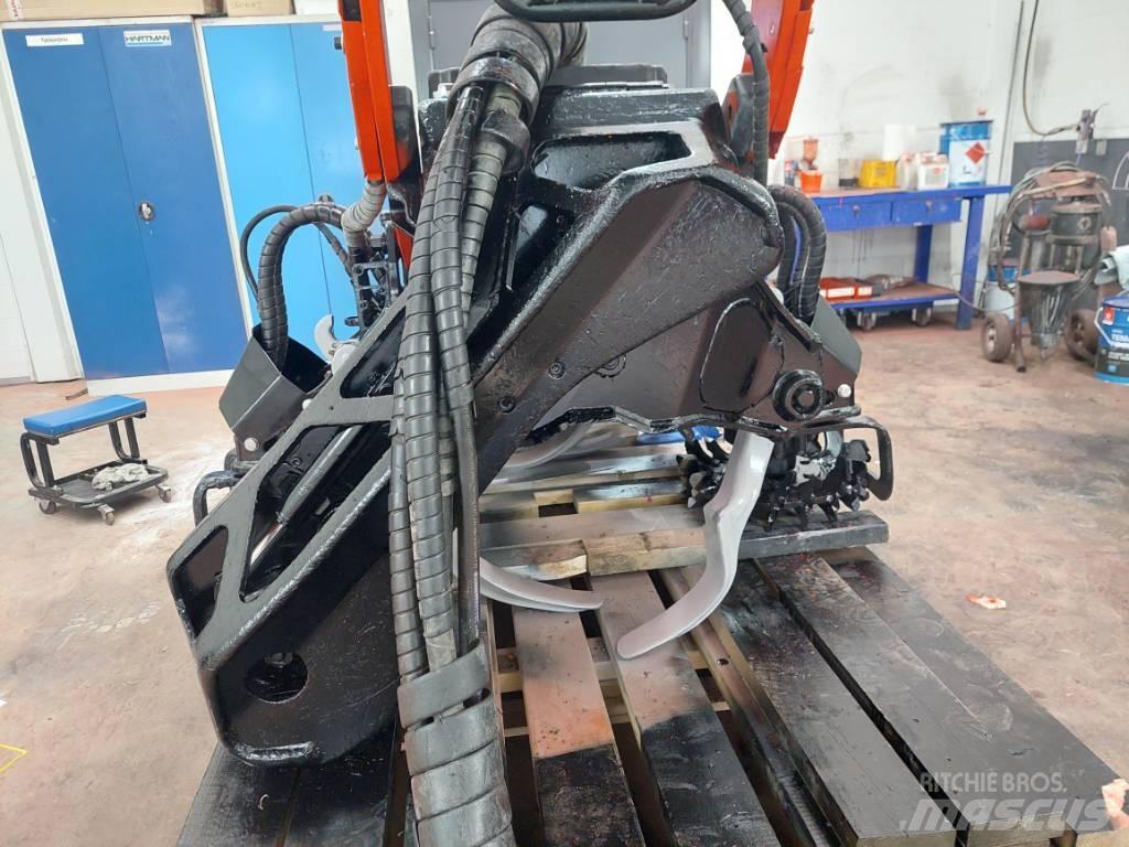 Komatsu C123 Betakarító fejek