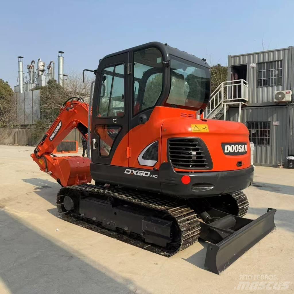 Doosan DX 60-9 C Lánctalpas kotrók