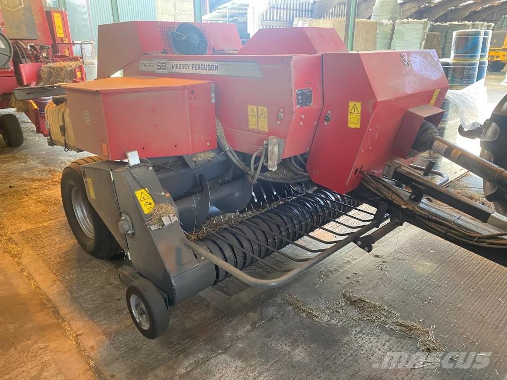 Massey Ferguson 1842 Szögletes bálázók