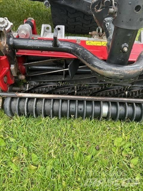 Toro RM 5410 AWD Golfpálya fűnyírók