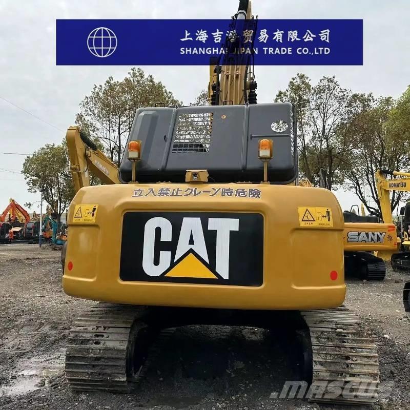 CAT 323 D Lánctalpas kotrók