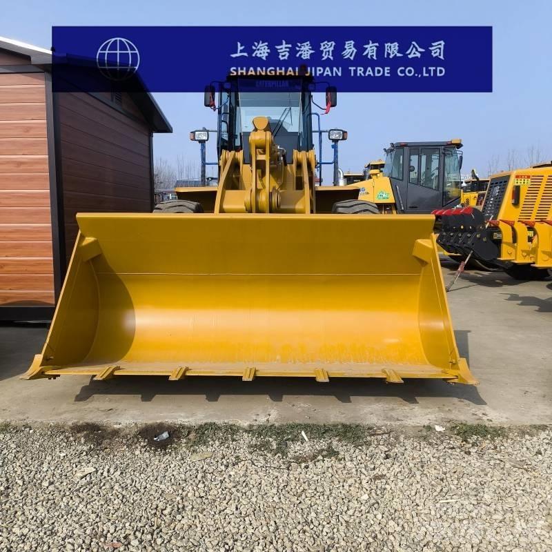 CAT 966H Gumikerekes homlokrakodók