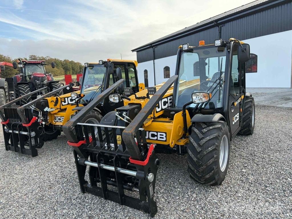 JCB 525-60 Hi-Viz Teleszkópos rakodók