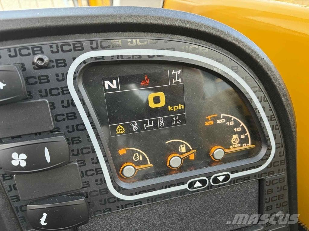 JCB 525-60 Hi-Viz Teleszkópos rakodók