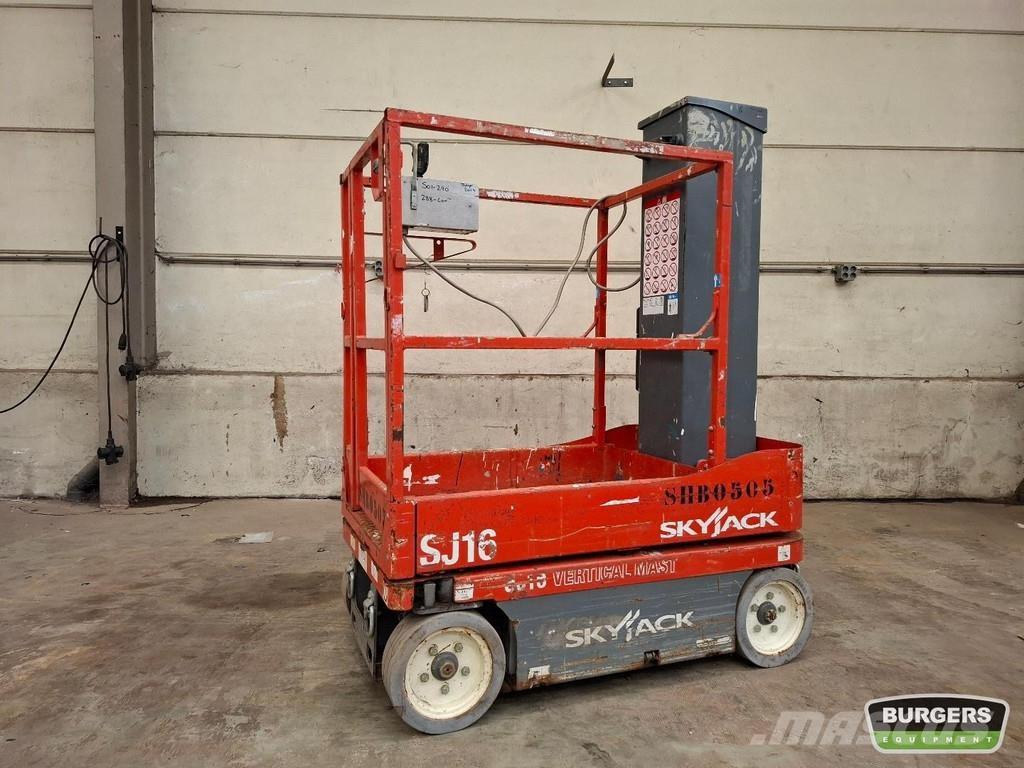 SkyJack SJ16 Egyéb felvonók és állványok