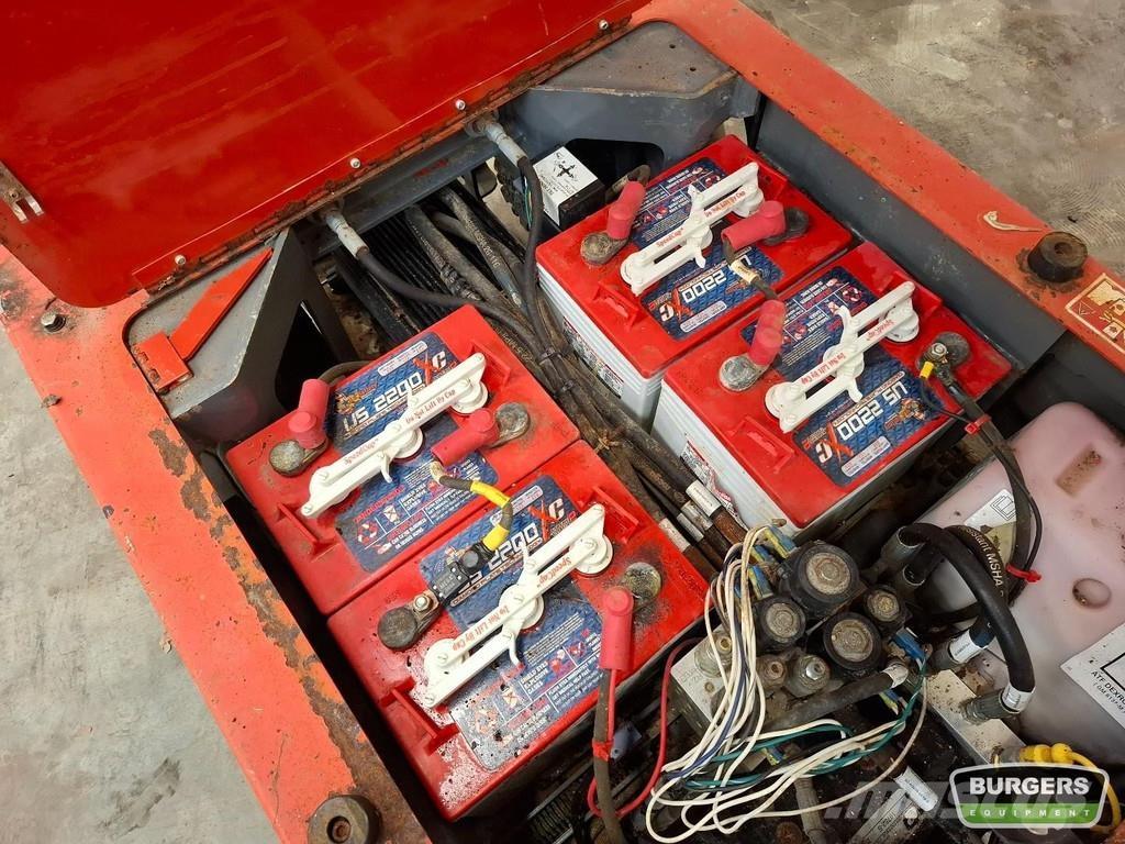 SkyJack SJ16 Egyéb felvonók és állványok