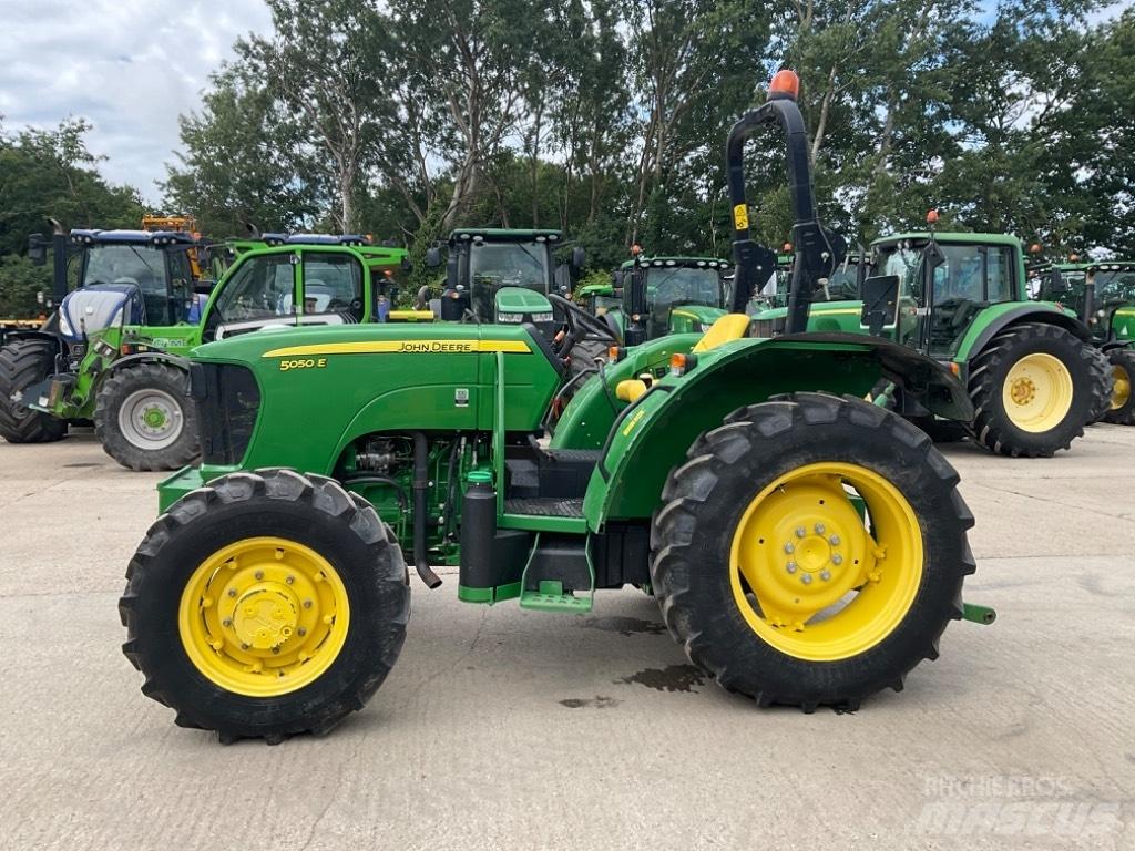 John Deere 5050E Traktorok