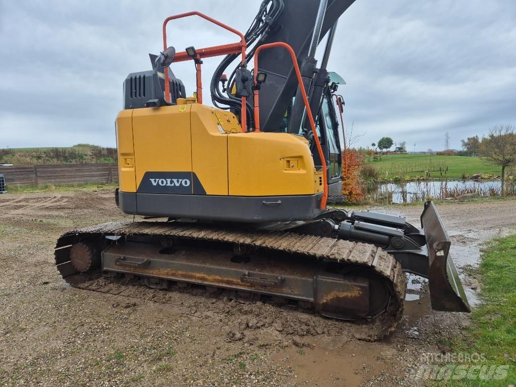 Volvo ECR235EL Lánctalpas kotrók