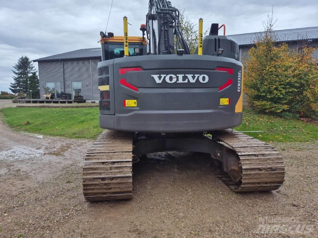 Volvo ECR235EL Lánctalpas kotrók