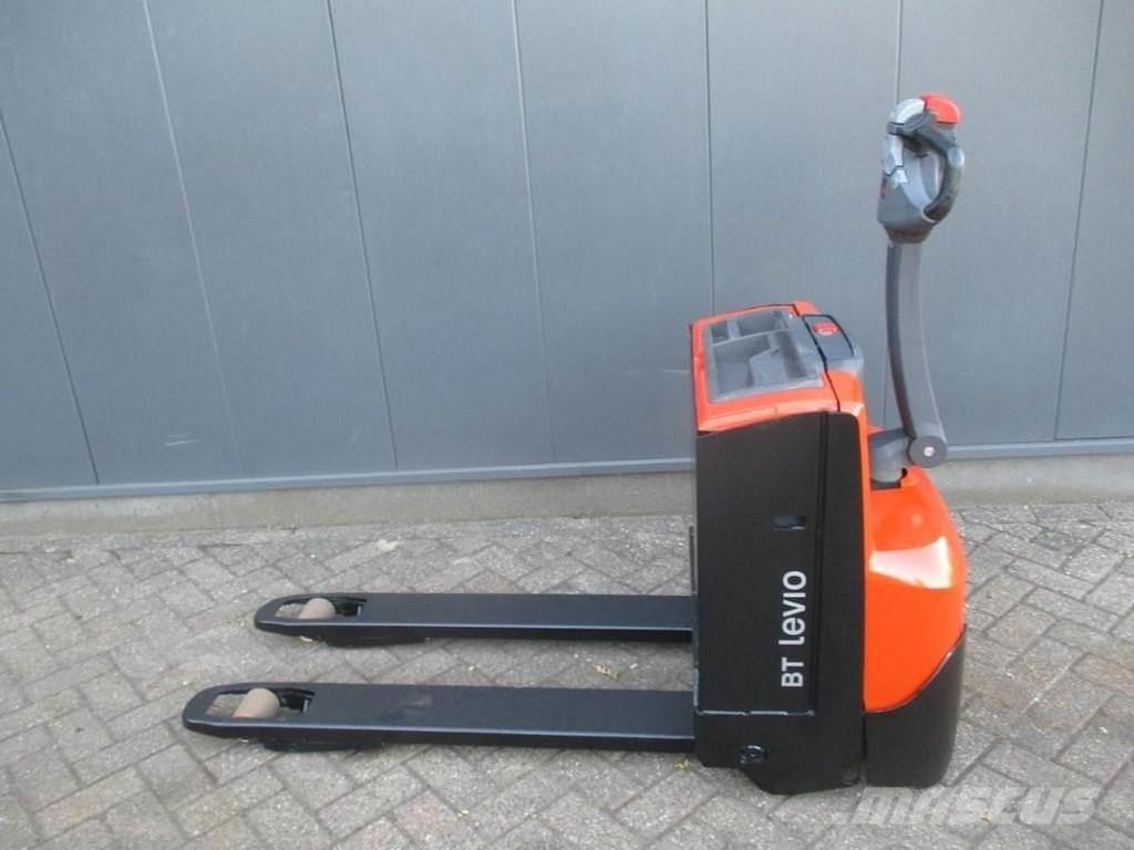 BT LWE 160 Alacsony emelőkocsi