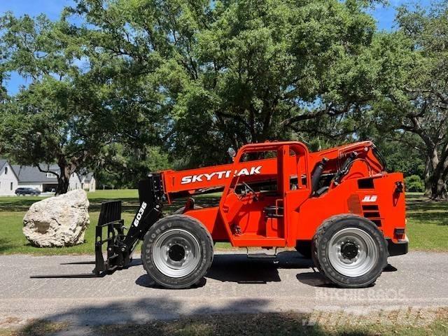 SkyTrak 6036 Teleszkópos rakodók