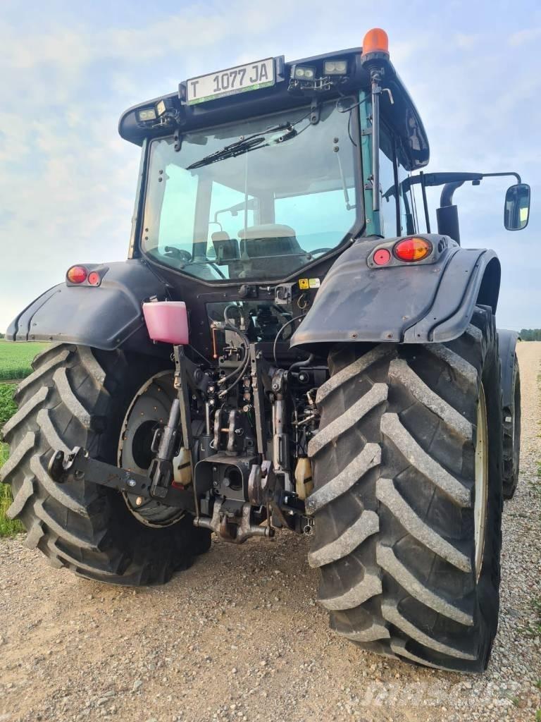 Valtra T 173 HiTech Traktorok