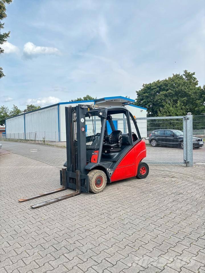 Linde H 25 T Gázüzemű targoncák