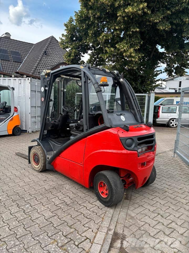 Linde H 25 T Gázüzemű targoncák