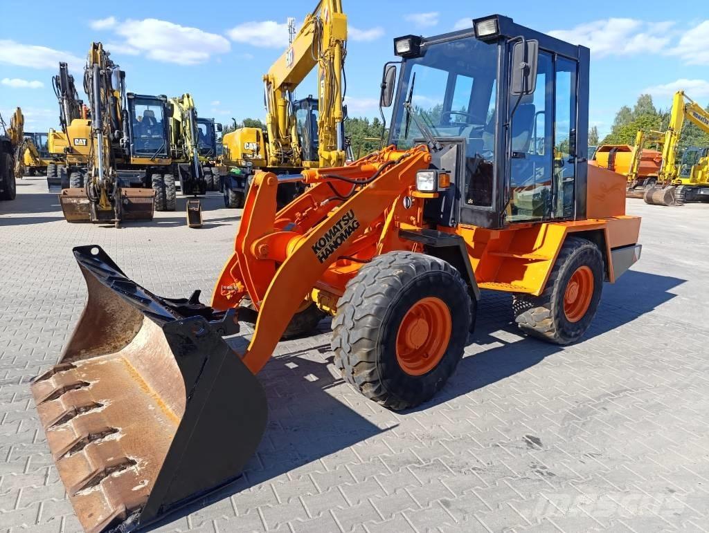 Hanomag 15 F Gumikerekes homlokrakodók