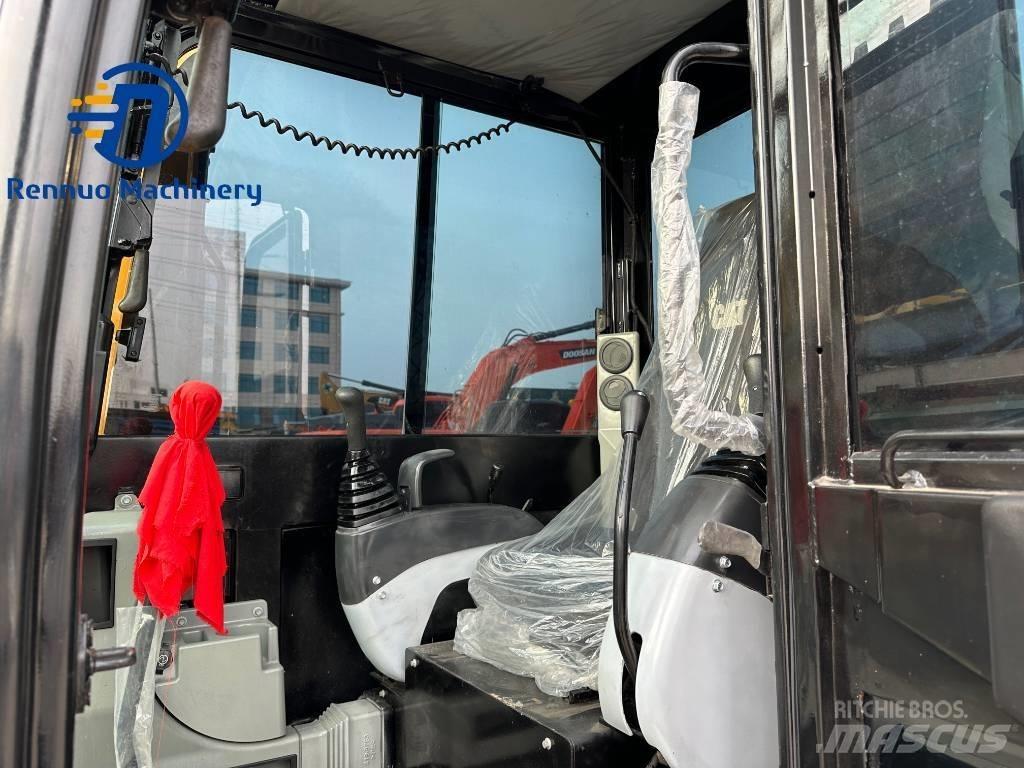 CAT 306E with rubber Mini kotrók < 7t