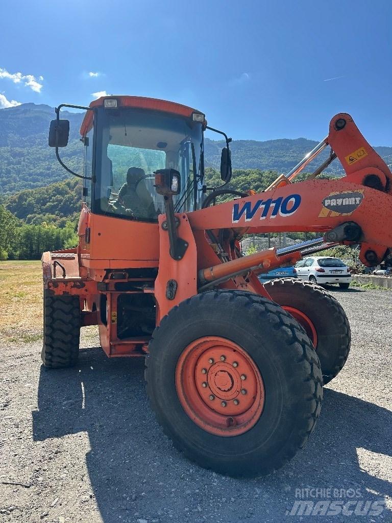Fiat-Kobelco W 110 Gumikerekes homlokrakodók