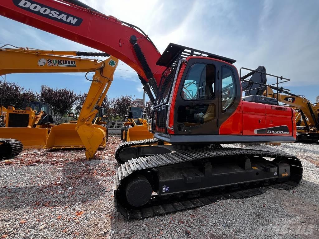 Doosan DX 300 LC-9C Lánctalpas kotrók