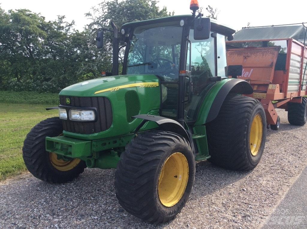 John Deere 5720 Traktorok