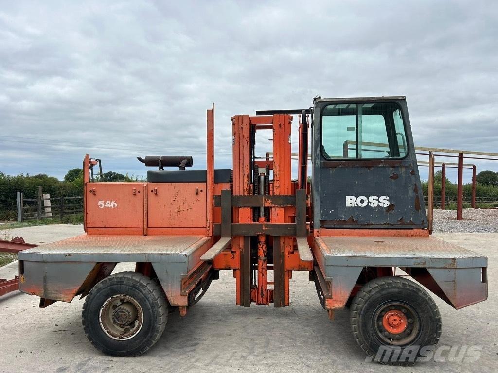 Boss 546 Oldalvillás targonca