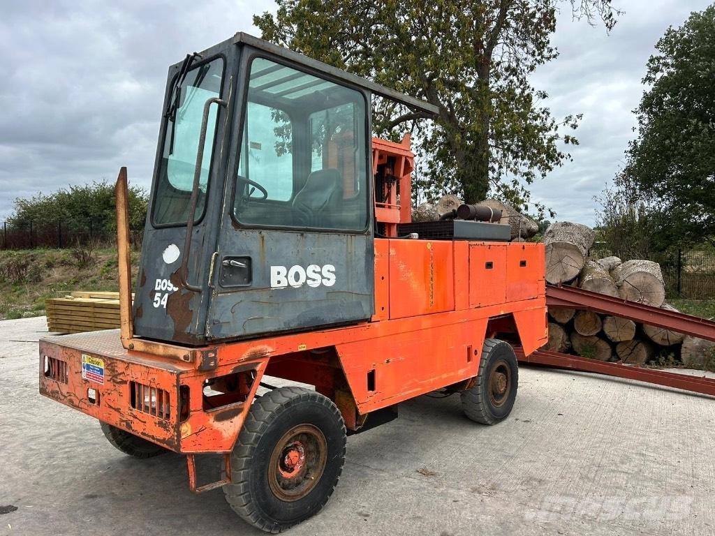 Boss 546 Oldalvillás targonca