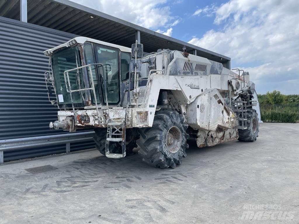 Wirtgen WR 240I Aszfalt aprítók