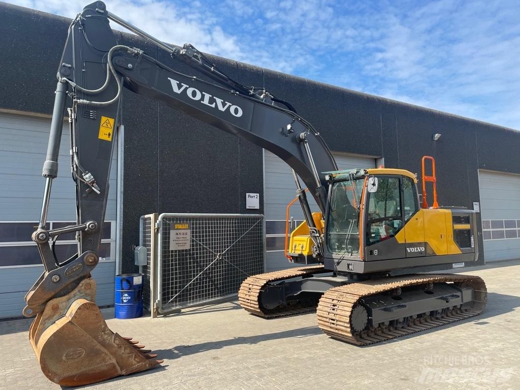 Volvo EC220E Lánctalpas kotrók