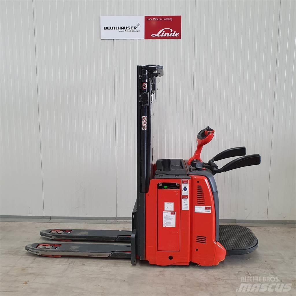 Linde D12AP Gyalogkíséretű targonca