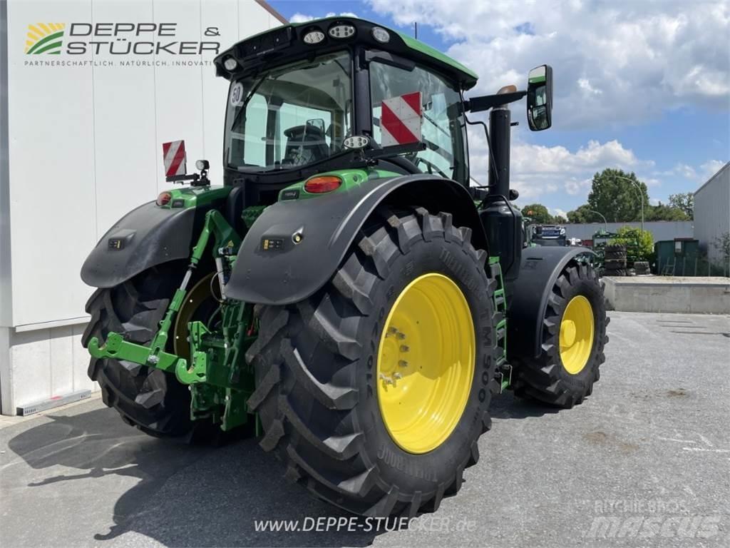 John Deere 6250R Traktorok