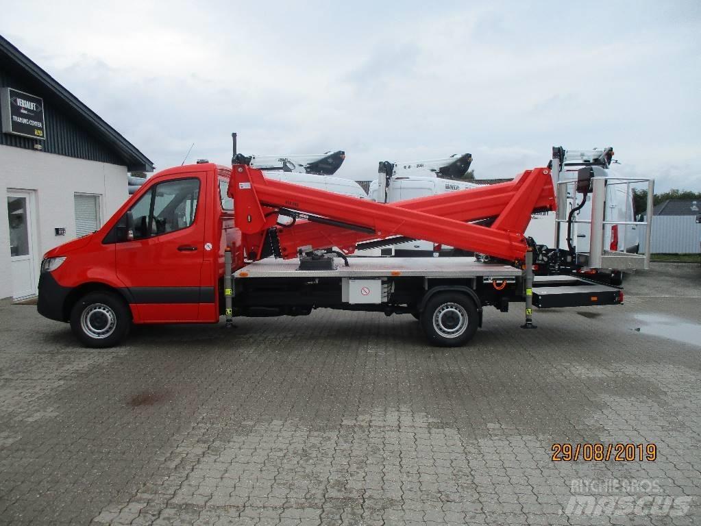 VERSALIFT VTX 240 G3 Teherautóra szerelt emelők és állványok