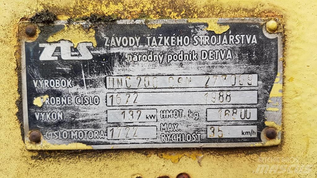  UNC 200 Gumikerekes homlokrakodók