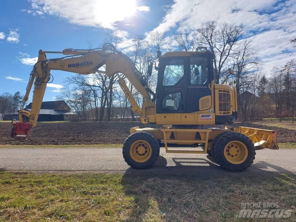 Komatsu PW 118 MR -8 Gumikerekes kotrók