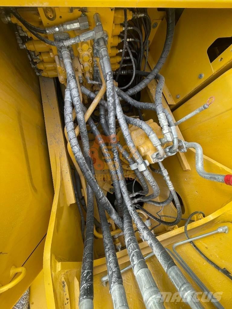 Komatsu PC 200-8 Lánctalpas kotrók