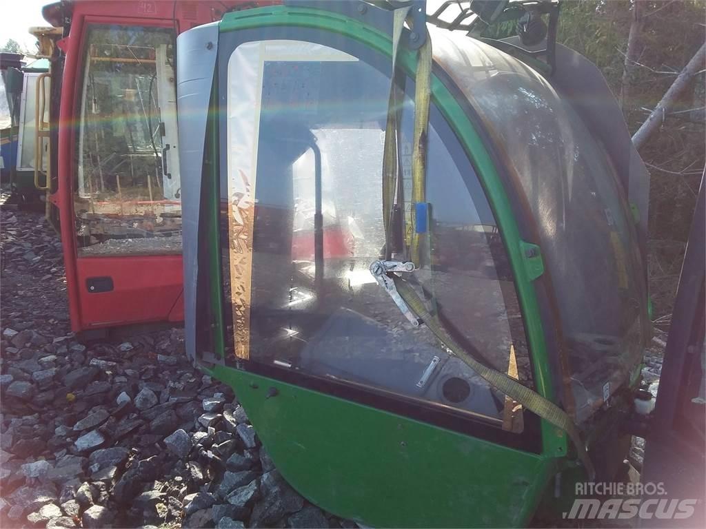 John Deere 1270e Vezetőfülke és belső tartozékok