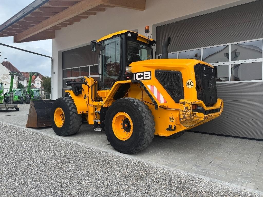 JCB 427 ZX Gumikerekes homlokrakodók