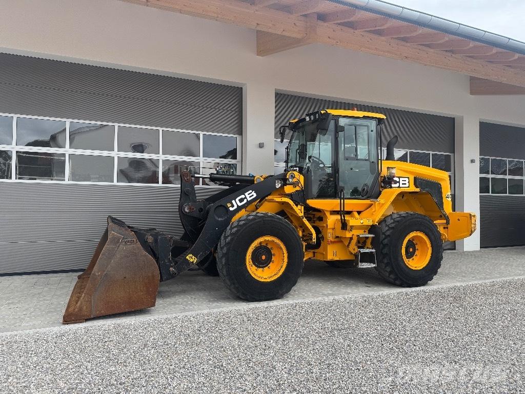 JCB 427 ZX Gumikerekes homlokrakodók
