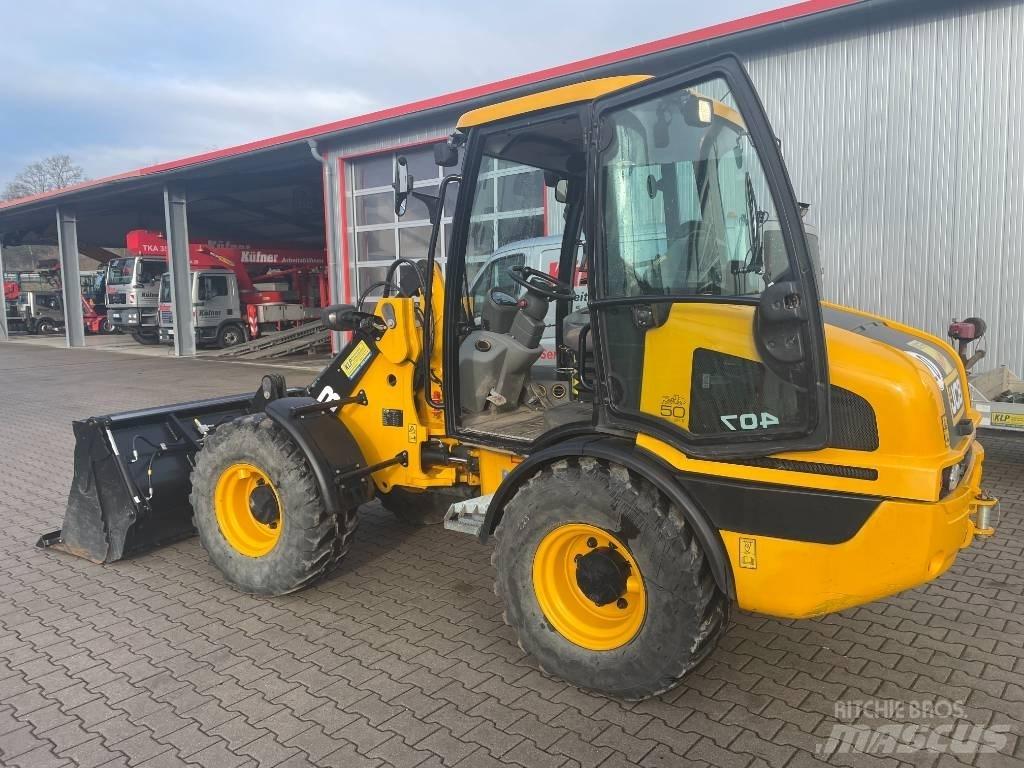 JCB 407 Gumikerekes homlokrakodók
